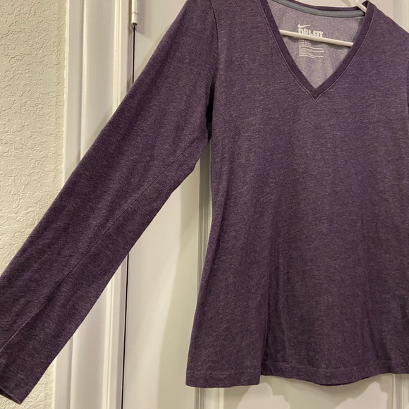 NIKE Dry Fit Slim Fit Long Sleeve V-Neck Shirt - Picture 2 of 7